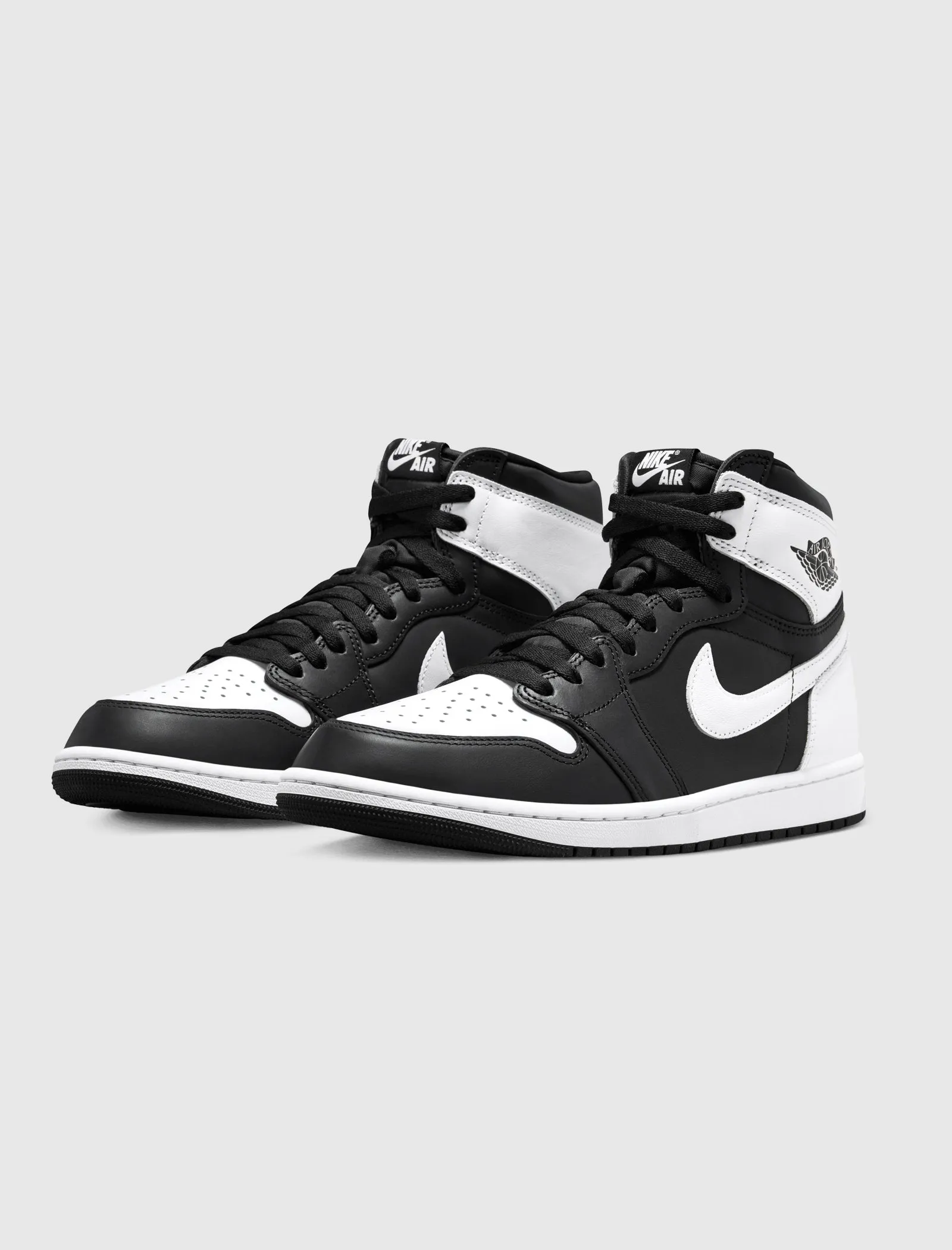 Air Jordan 1 Retro High OG Black White