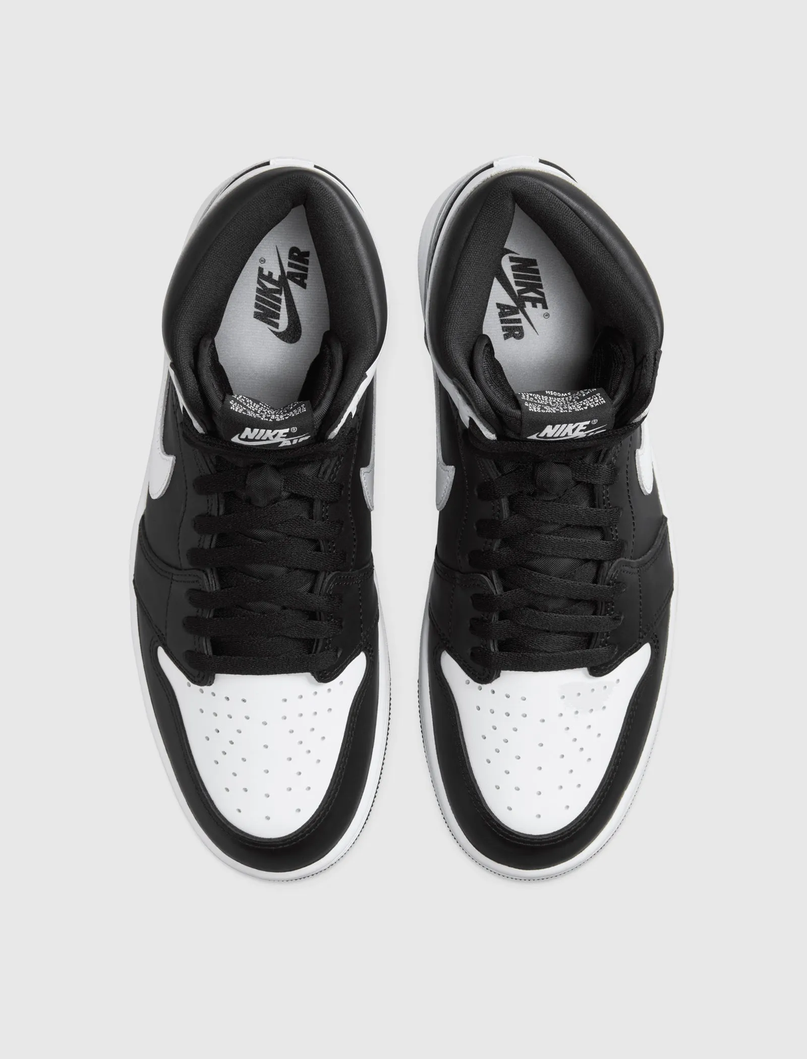 Air Jordan 1 Retro High OG Black White