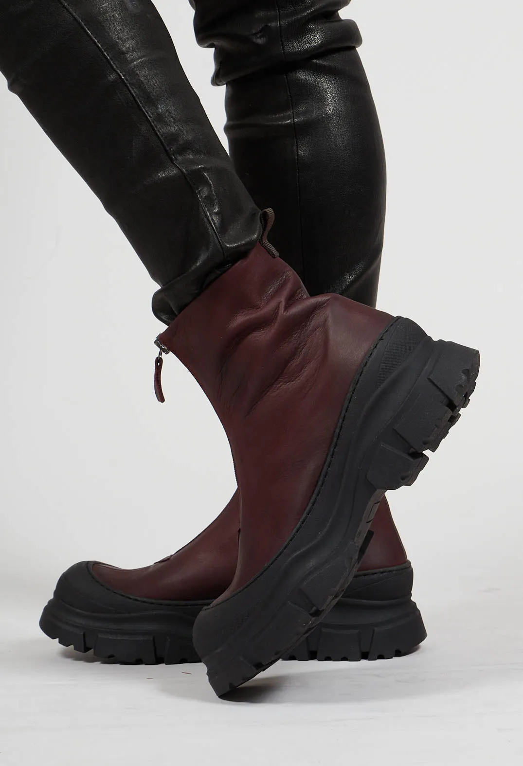 Ankle Boots in Gasoline Lagrain, Zip Front, Google SEO