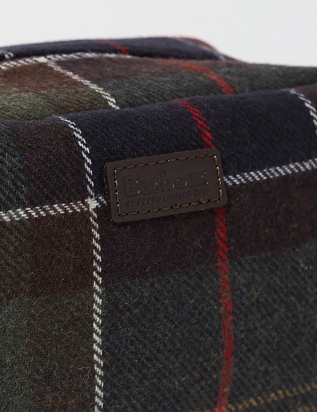 Barbour Tartan Washbag - Traditional