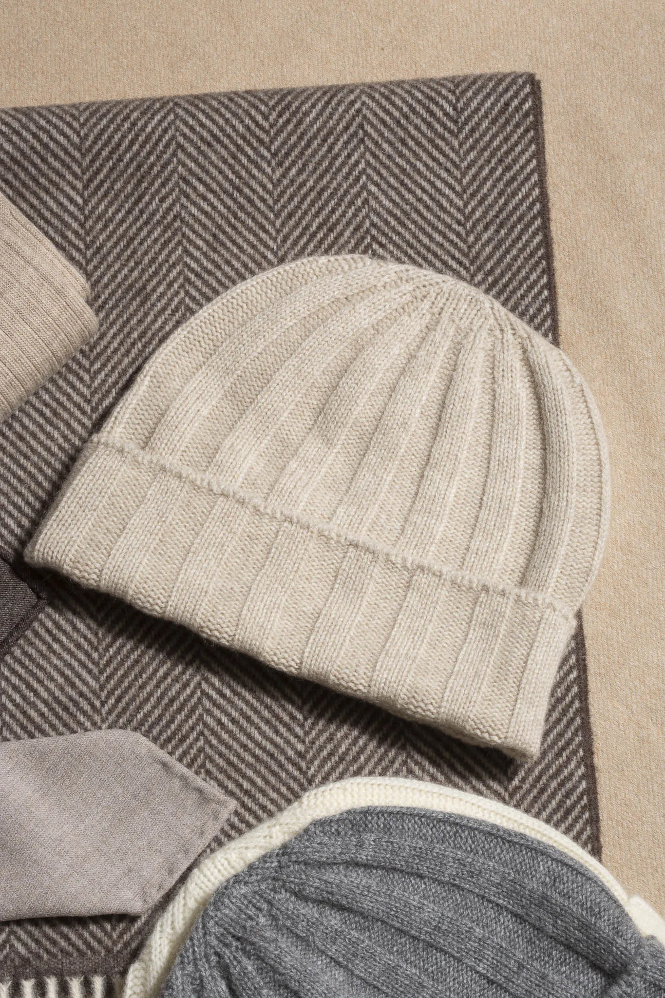 Beige Cashmere rib knit beanie - Made in Italy