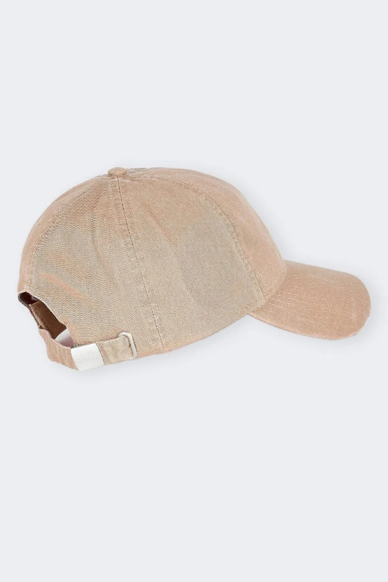 Beige hat with a visor