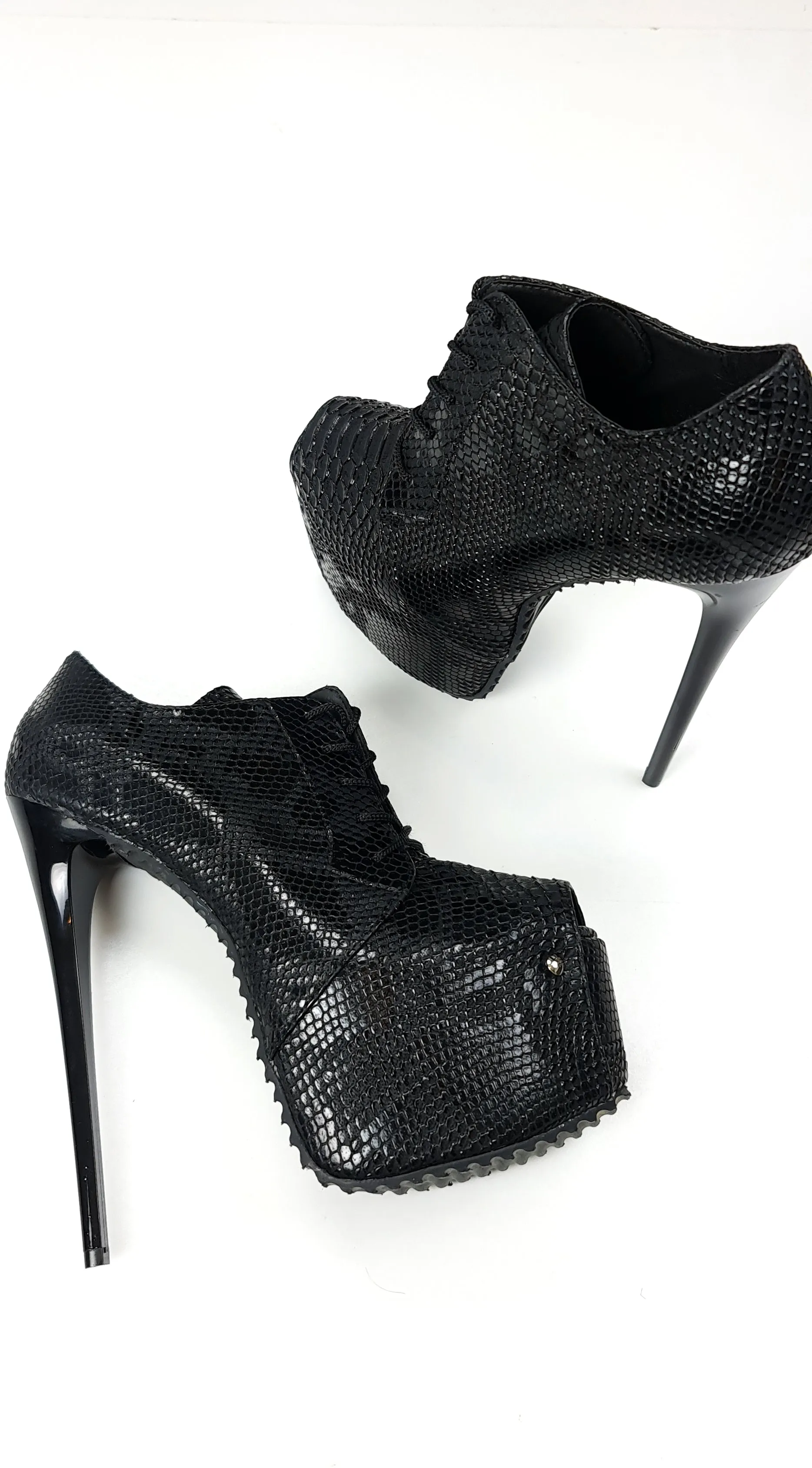 Black Crocodile Ankle Heels with Serrated Sole