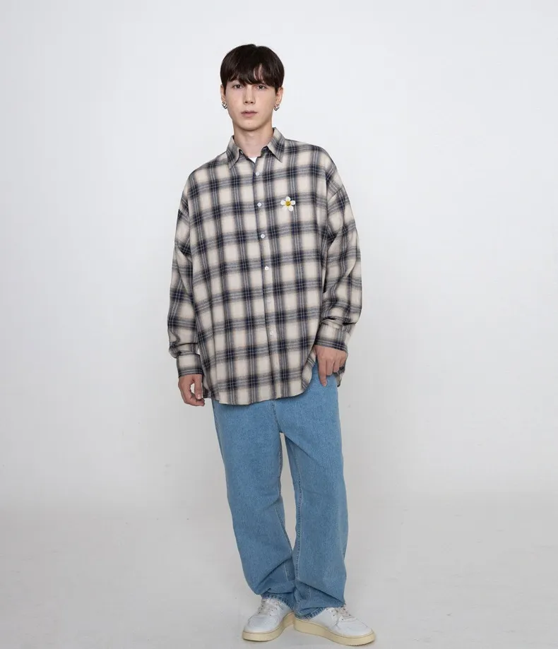 [GRAVER] Checkered Overfit Shirt with Flower Dot Embroidery