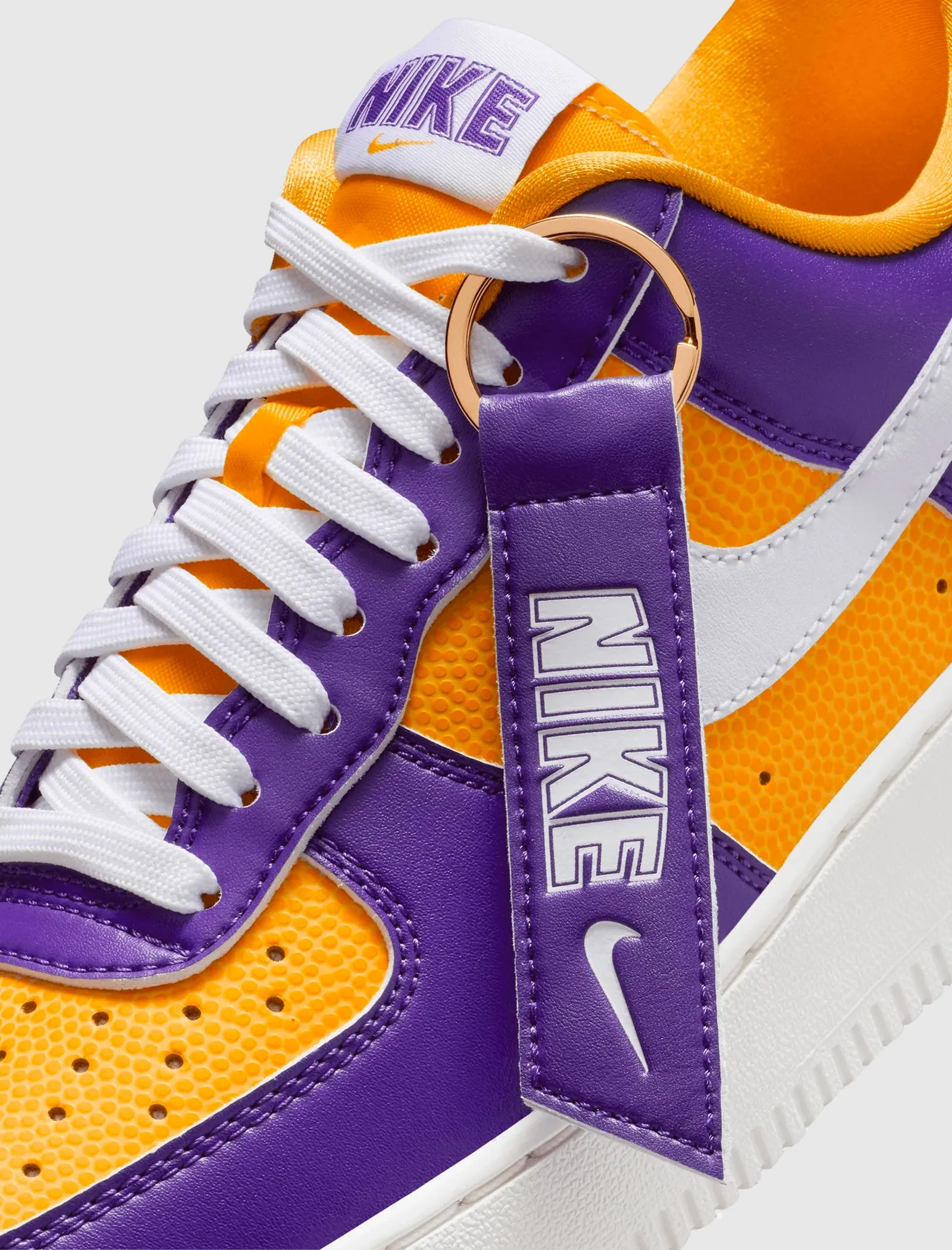 LSU-themed Women's Air Force 1 07' SE sneakers - Be true to your school!