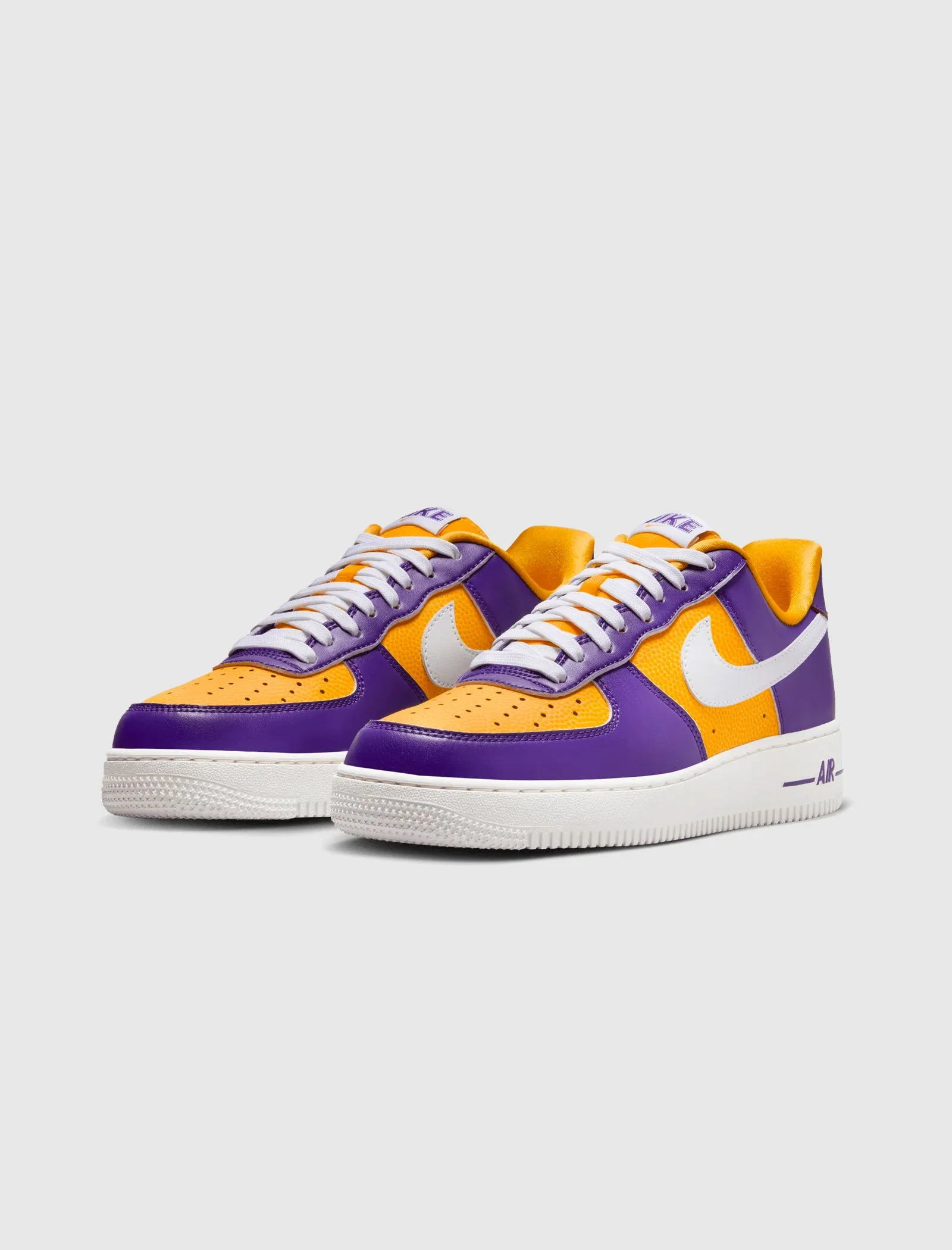 LSU-themed Women's Air Force 1 07' SE sneakers - Be true to your school!