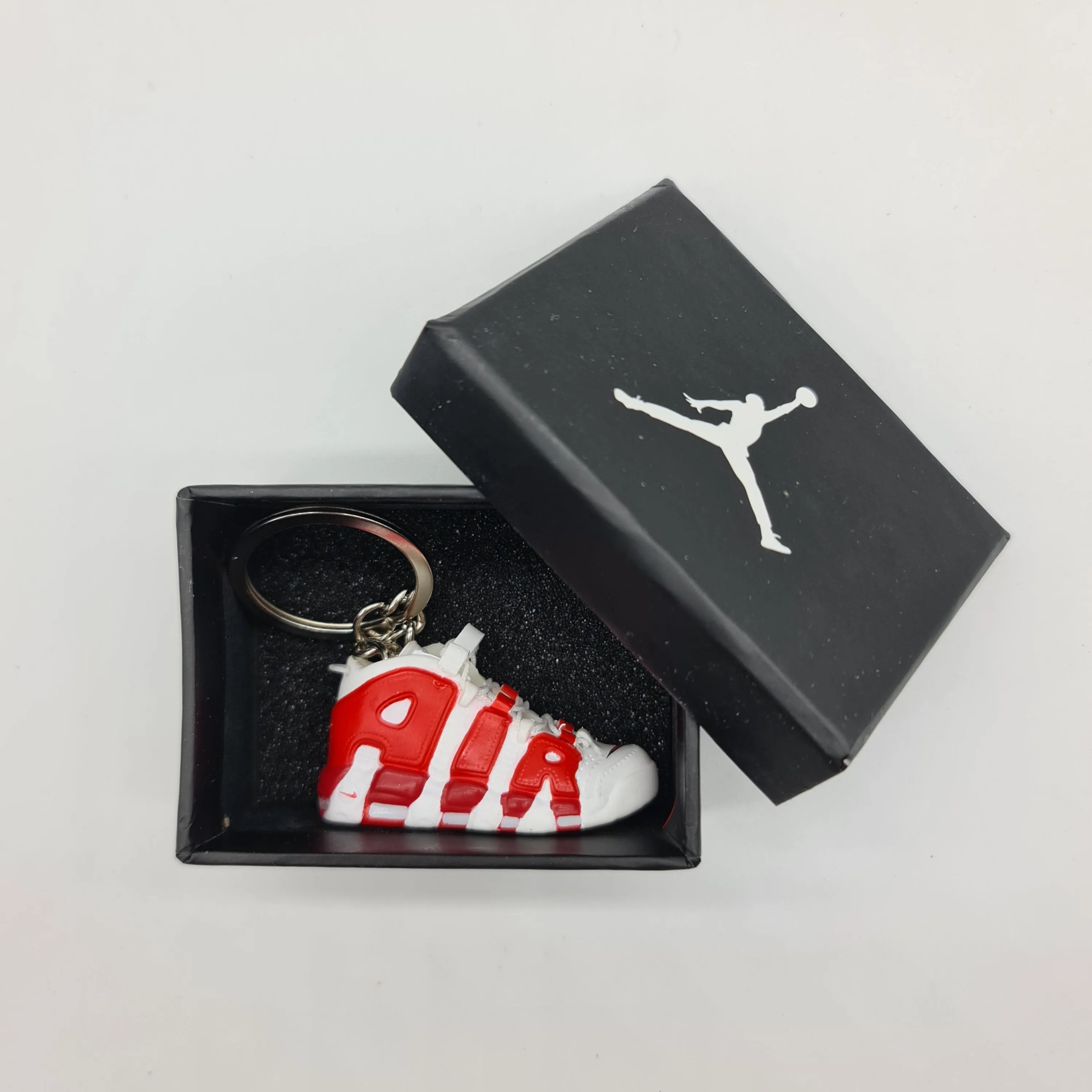 [mini sneaker keychain, white and red Air More Uptempo]