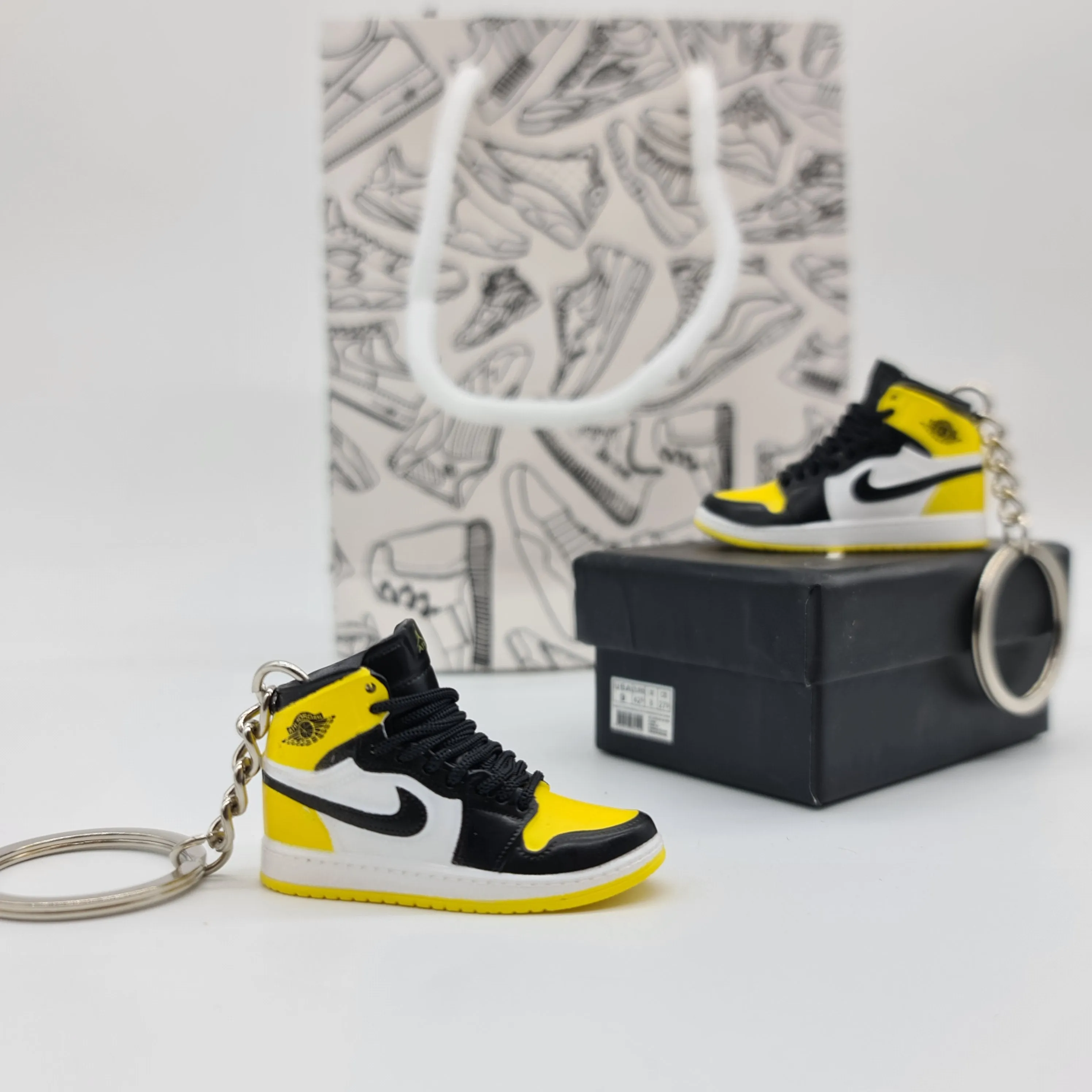 Mini Sneaker Keyring - Air Jordan 1 (Black/Yellow/White)