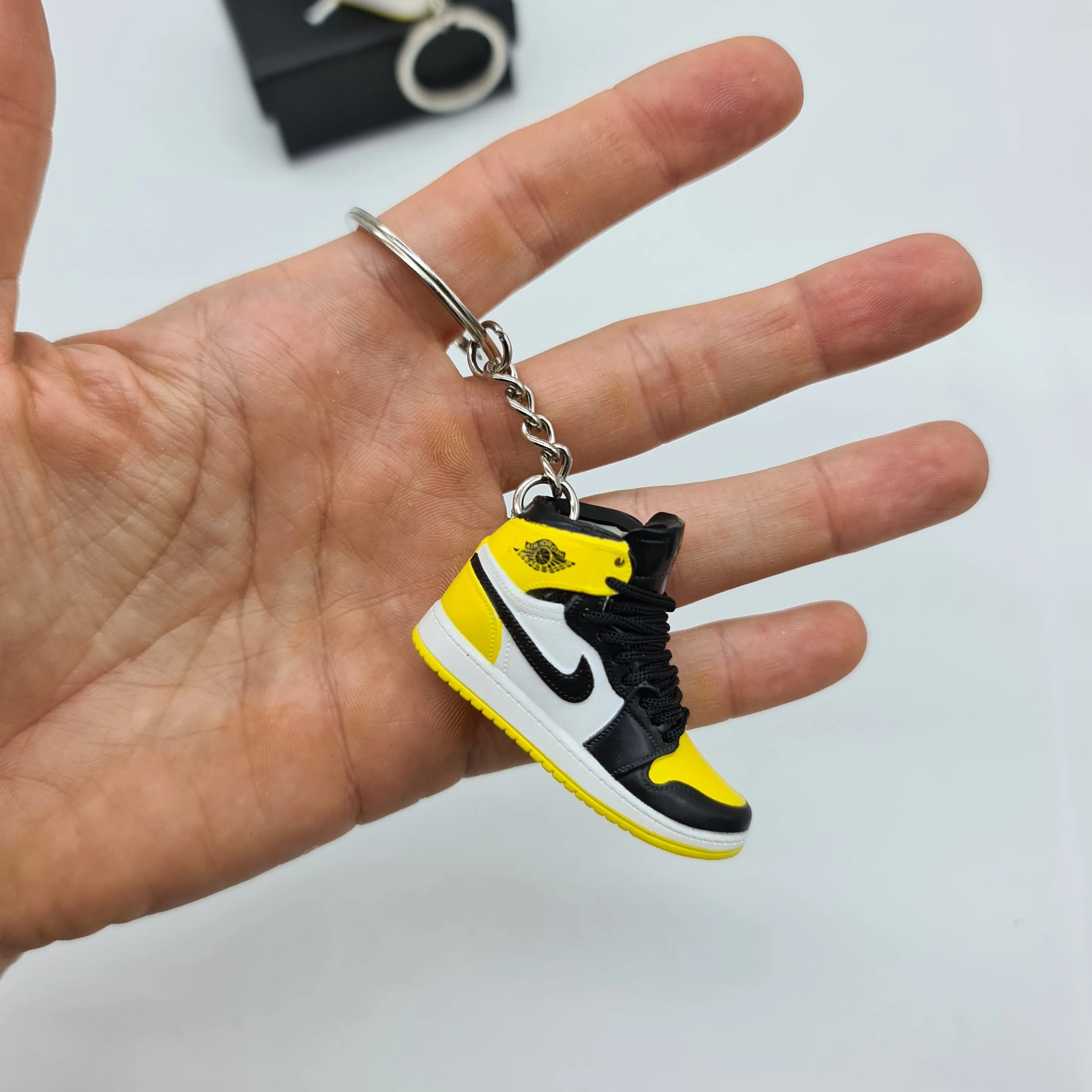 Mini Sneaker Keyring - Air Jordan 1 (Black/Yellow/White)