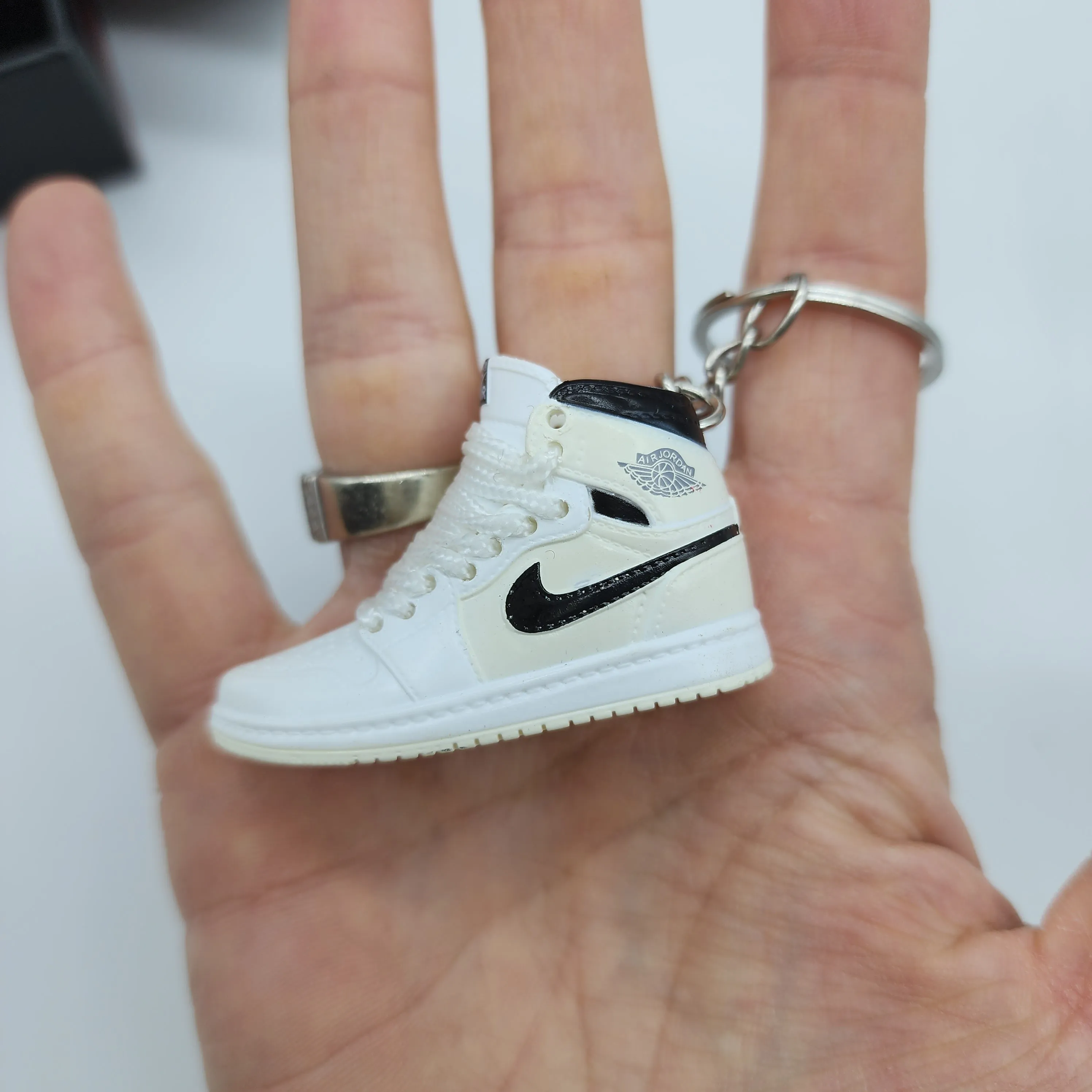 Mini Sneaker Keyring - Air Jordan 1 (Cream/ White/ Black)